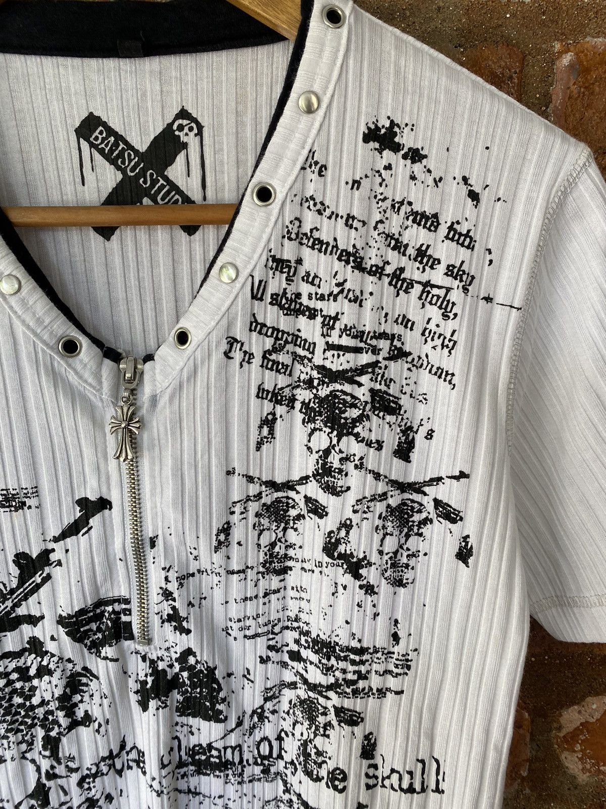 Japanese Brand 2000s Batsu Studio Zipper cross Skull and sex tee Size US S / EU 44-46 / 1 - 5 Thumbnail