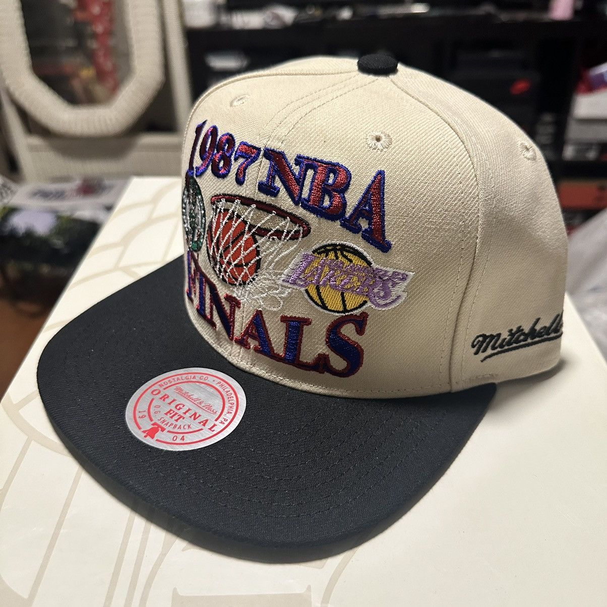 Mitchell & Ness NBA 1987 Finals Celtics & Lakers Remix Snapback HWC Size ONE SIZE - 3 Thumbnail