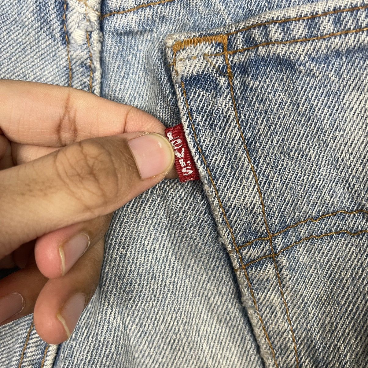 Levi's Vintage 90s Levis 501xx Button Fly Distressed Denim W31 Size US 31 - 17 Thumbnail