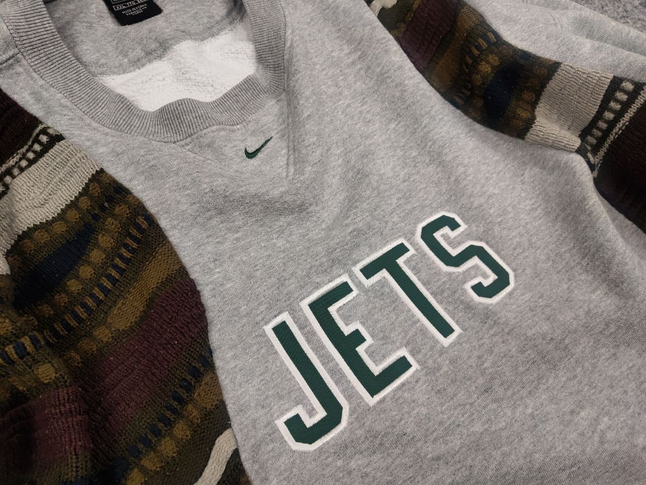 Nike Vintage Nike Jets NFL Logo Design custom sweatshirts sweater Size US XL / EU 56 / 4 - 6 Thumbnail