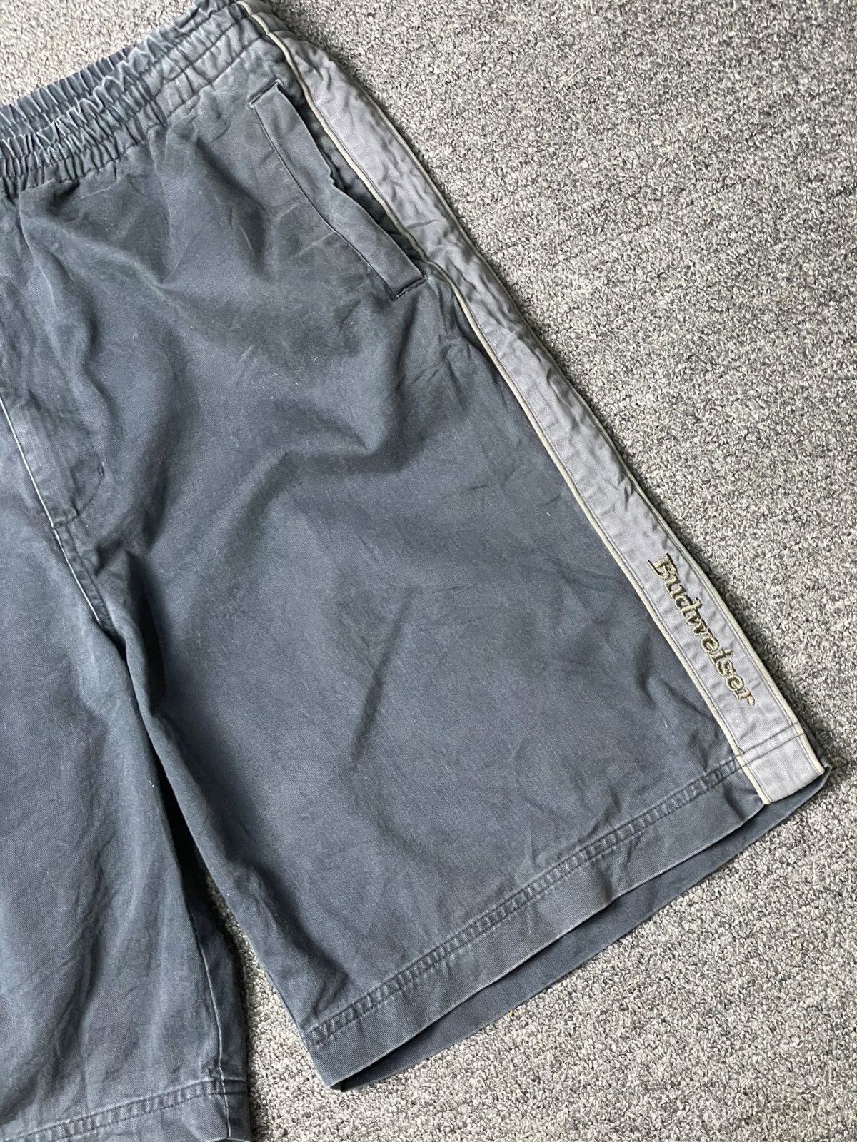 Budweiser × Japanese Brand × Vintage Vintage Budweiser Casual Shorts (93) Size US 33 - 3 Thumbnail
