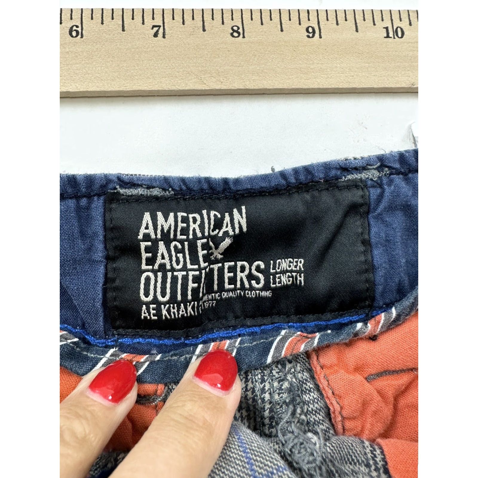 American Eagle Outfitters American Eagle Outfitters Chino Shorts Mens 28 Gray Plaid Size US 28 / EU 44 - 3 Thumbnail
