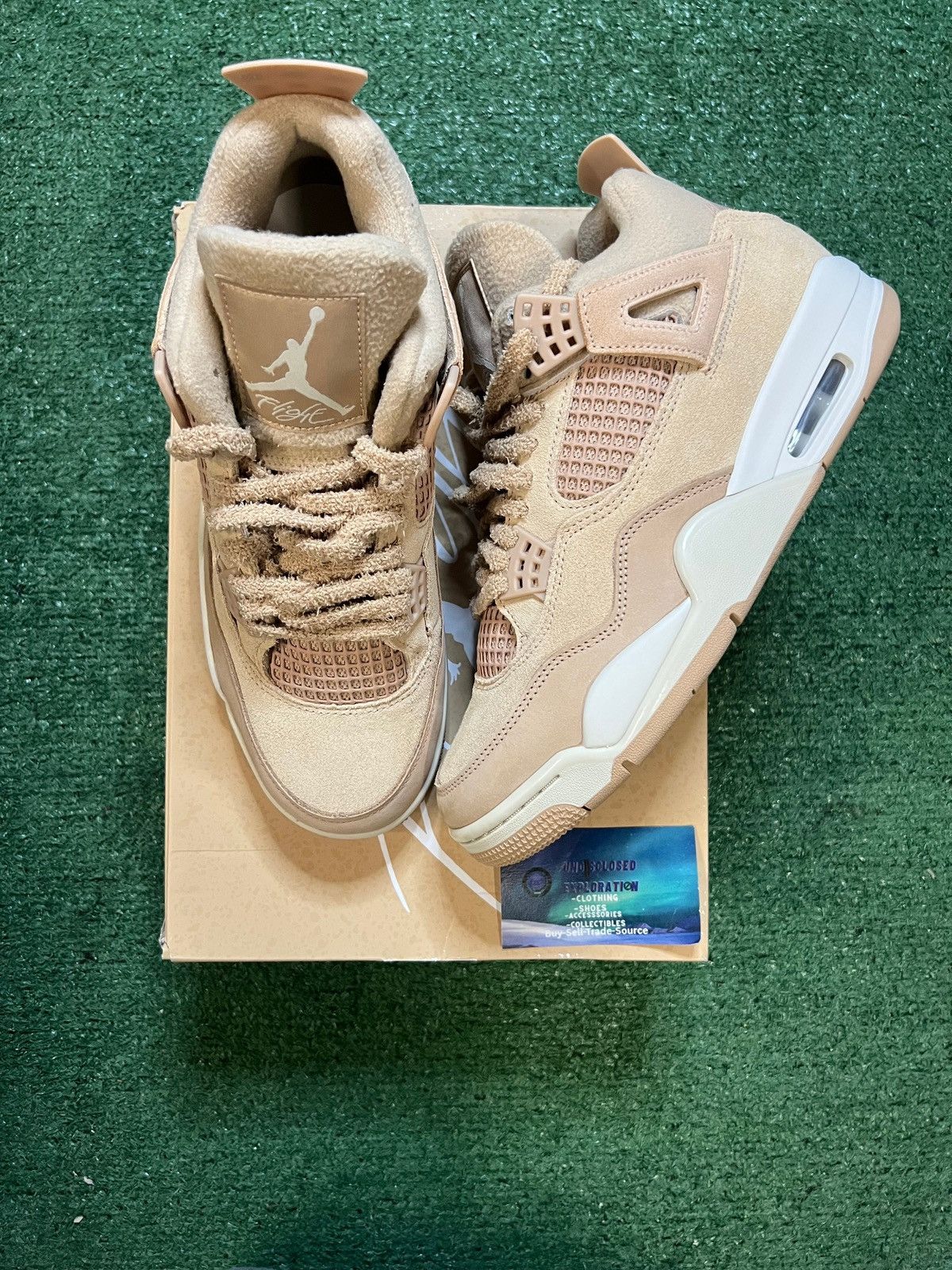 Jordan Brand Jordan 4 cozy girl Size US 10 / IT 40 - 1 Thumbnail
