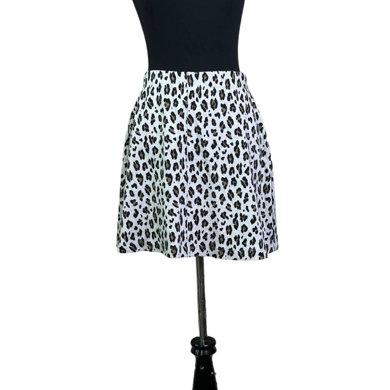 Loft Loft animal print pull on mini skirt size SP Size 28" / US 6 / IT 42 - 2 Thumbnail