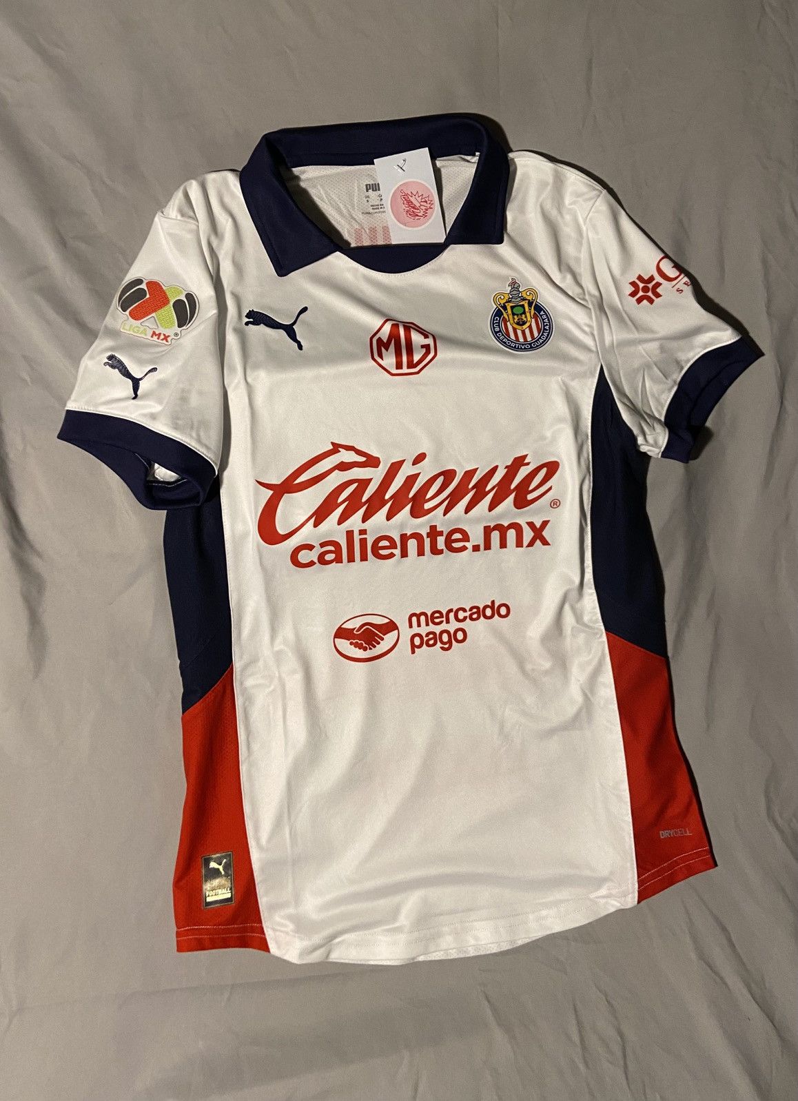 Puma Puma Guadalajara Chivas NWT Kit Size US S / EU 44-46 / 1 - 1 Thumbnail