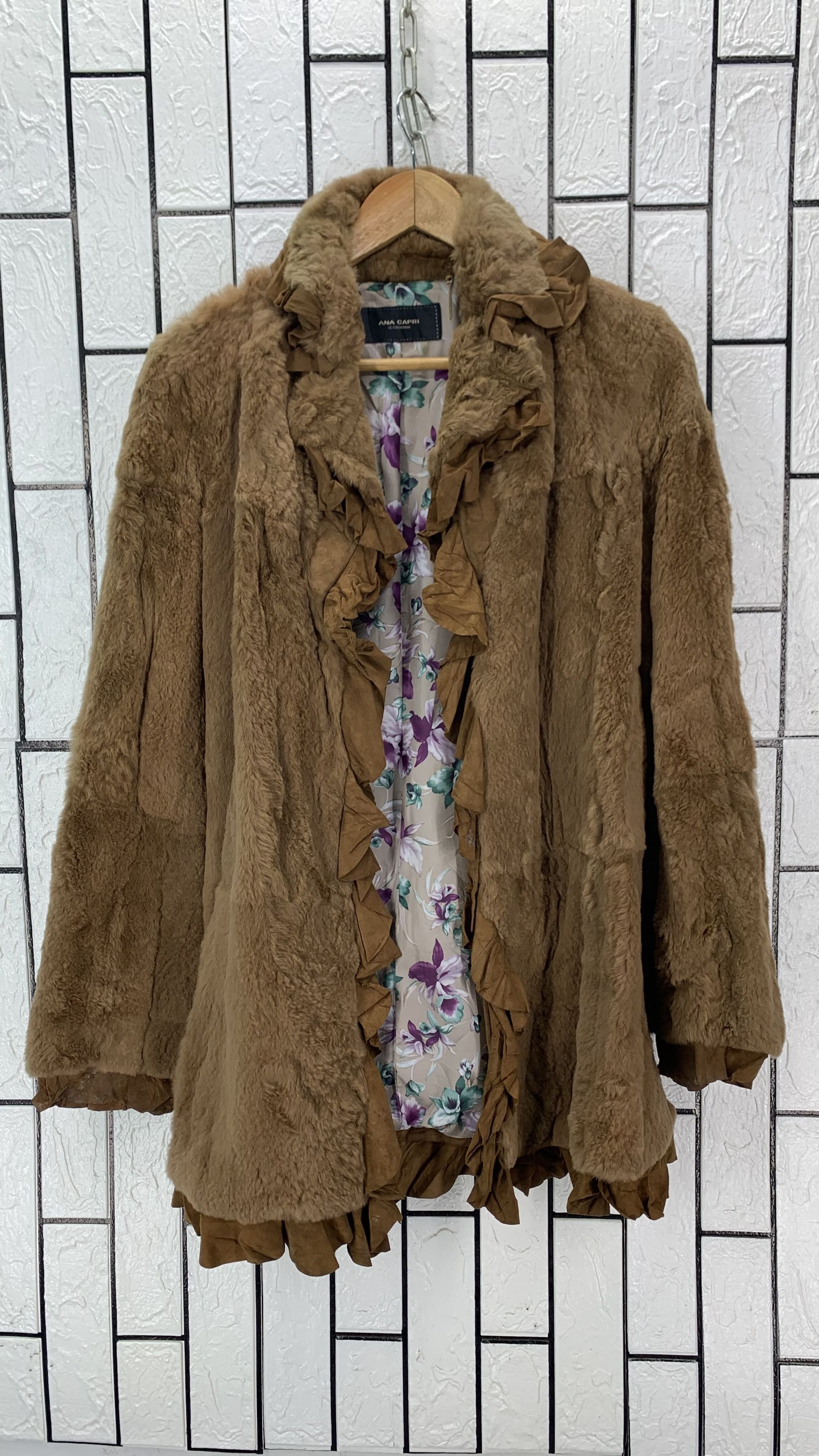 Genuine Leather 📣BESTOFFERNOW Ana Capri Goatskin Rabbit Fur Size S / US 4 / IT 40 - 1 Thumbnail