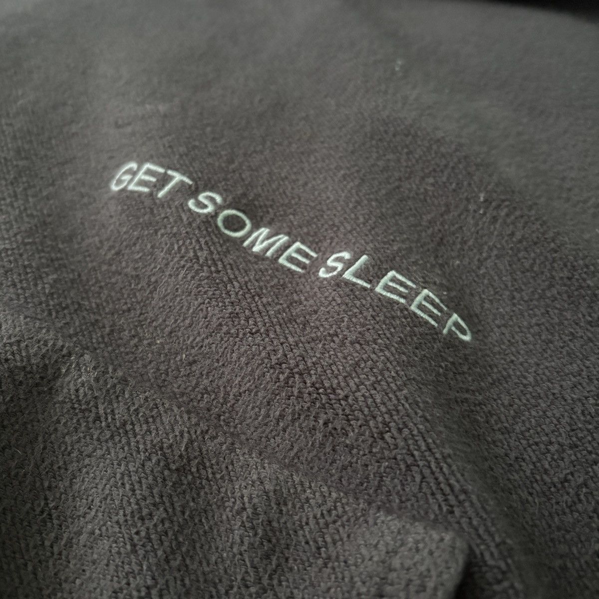 Vintage GET SOME SLEEP “EVERYONE I LOVE IS HERE” HOODIE Size US L / EU 52-54 / 3 - 3 Thumbnail