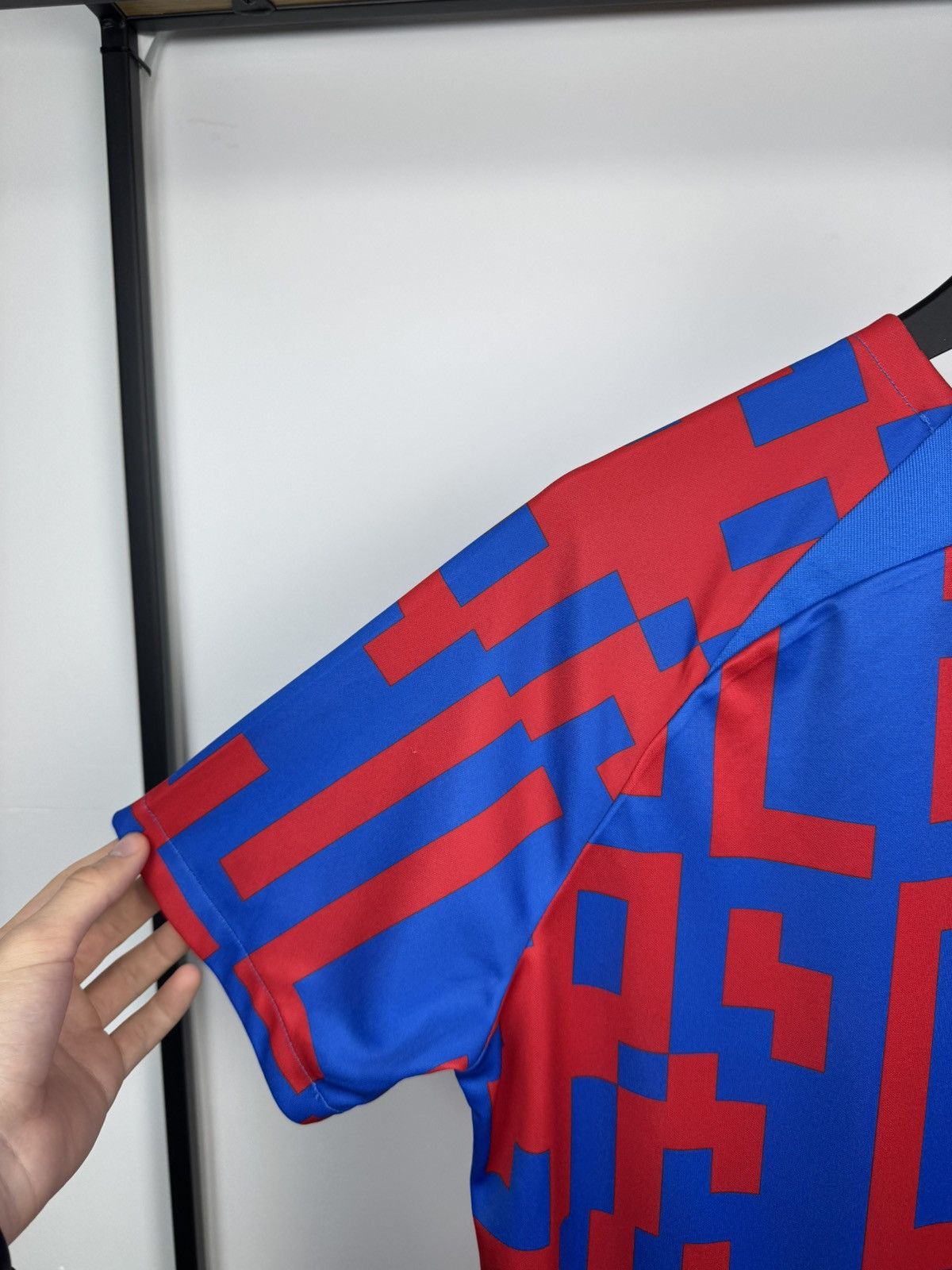 Nike FC Barcelona 2022/2023 Pre-Match Jersey Mens L Size US L / EU 52-54 / 3 - 9 Thumbnail