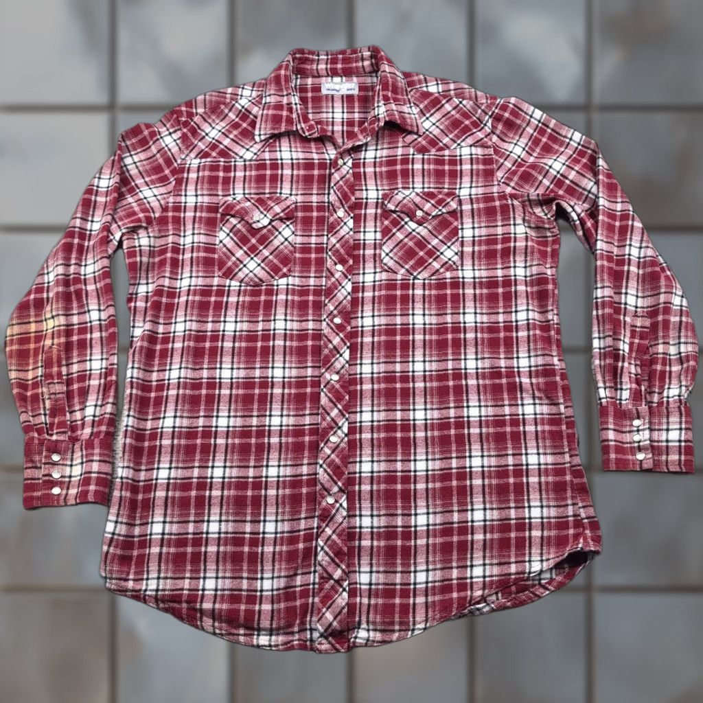 Wrangler VINTAGE Wrangler Wrancher Shirt Mens XL Red Plaid Flannel Pearl Snap Western Button-Up Size US XL / EU 56 / 4 - 1 Thumbnail