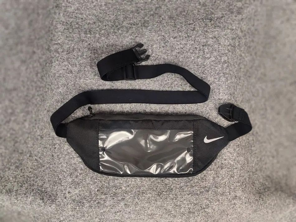 Nike Vintage Nike Black men's casual sports shirt with a belt Bag Size ONE SIZE - 1 Thumbnail