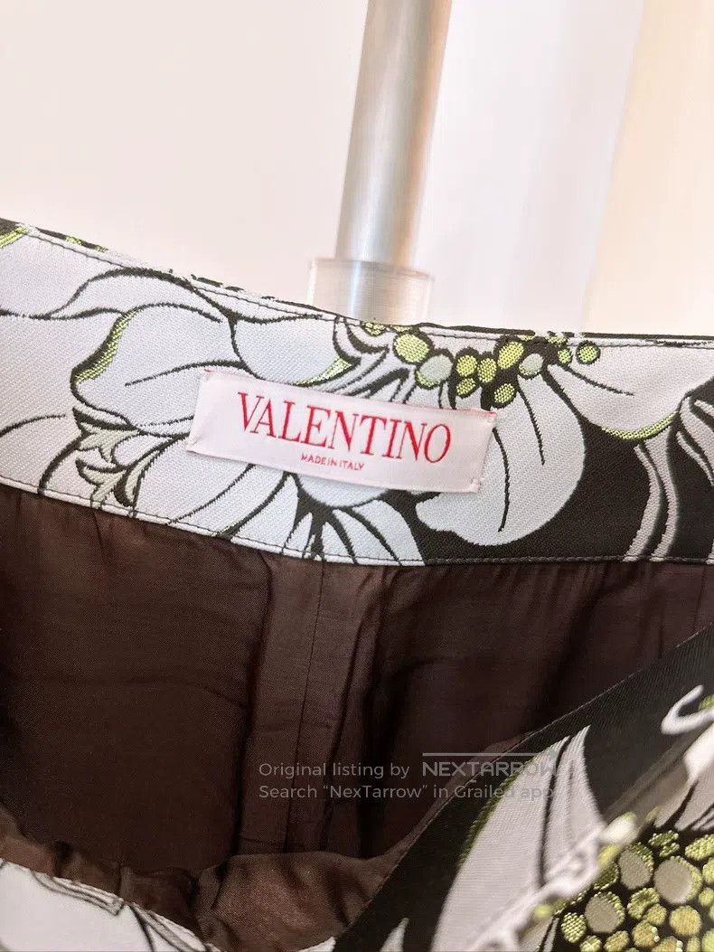 Valentino Valentino Embroidered floral shorts Size 37" - 7 Thumbnail