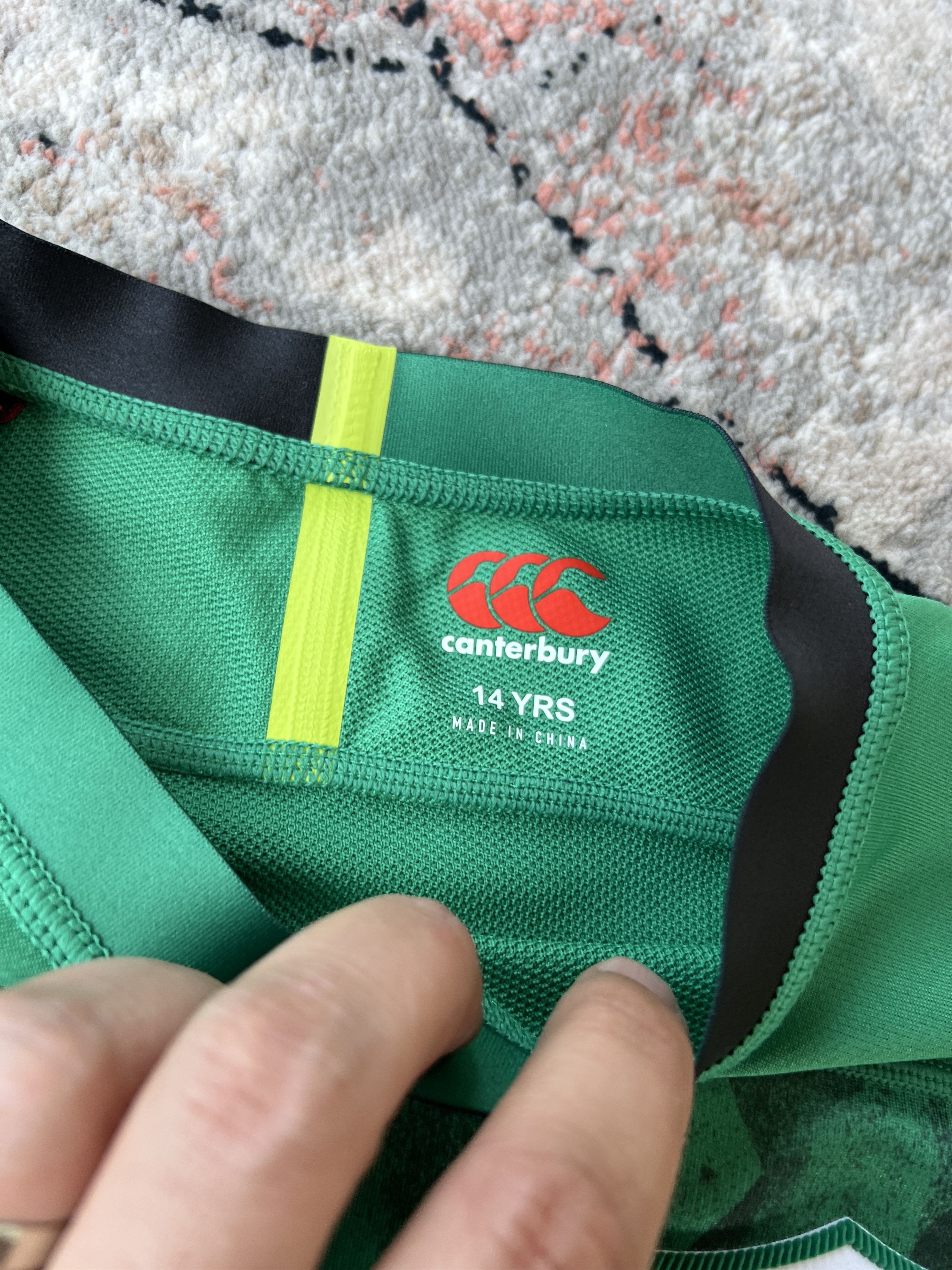 Canterbury of New Zealand Canterbury IRFU Vodafone Rugby Junior jersey Size US XS / EU 42 / 0 - 2 Thumbnail