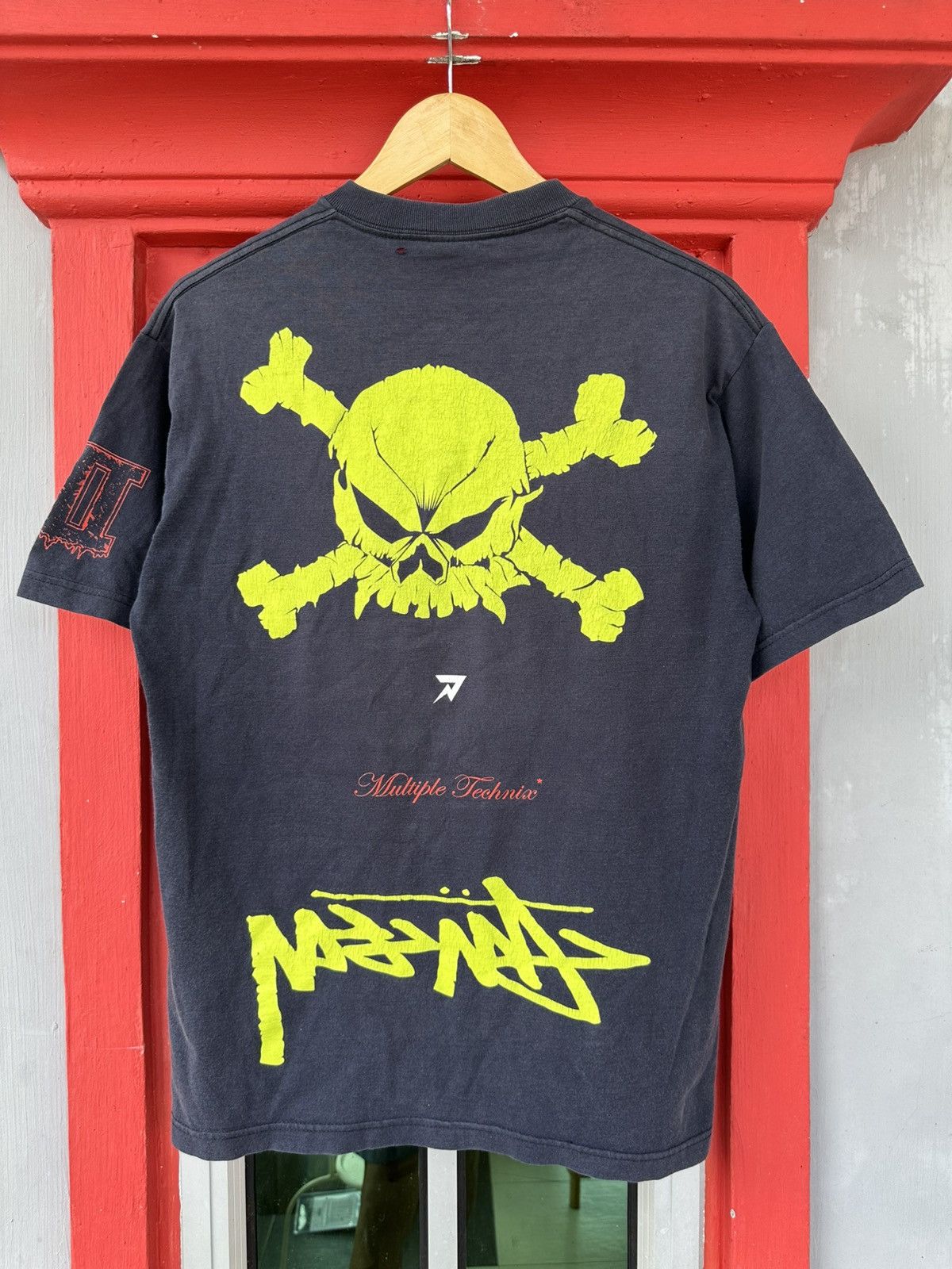 Stussy Vintage 2000 Stussy X Nexus 7 Multiple Technix Tee Size US M / EU 48-50 / 2 - 1 Thumbnail