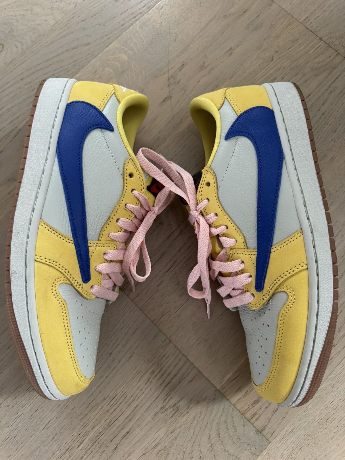 Nike × Travis Scott Air Jordan x Travis Scott Air Jordan 1 Low 0g US10.5 Canary Size US 10.5 / EU 43-44 - 5 Thumbnail