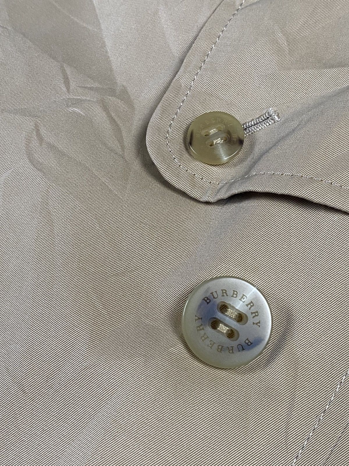 Burberry Vintage Burberry London Nova Check Light Trench Coat Size US M / EU 48-50 / 2 - 10 Thumbnail