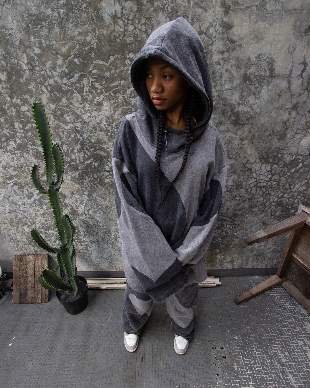 Designer × Handmade DIAMOND STONE HOODIE Size US L / EU 52-54 / 3 - 8 Thumbnail