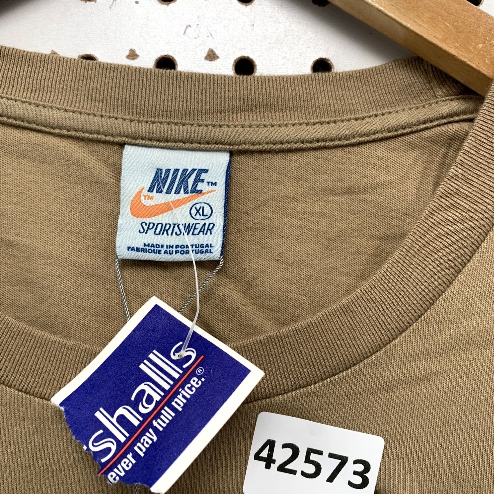 Nike VINTAGE Nike Shirt Mens XL Brown NEW Waterloo Retro Short Sleeve NWT Size US XL / EU 56 / 4 - 2 Thumbnail