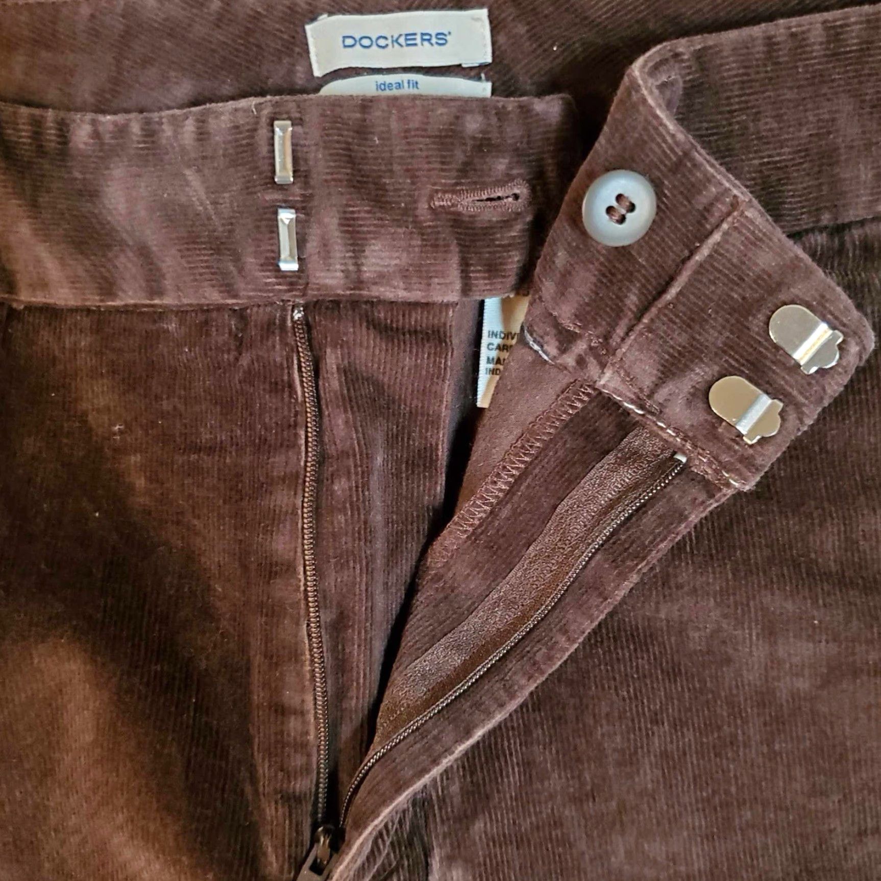 Dockers Dockers Women's Corduroy Pants Wide-Leg 14M Regular 30.5in Inseam Brown Chino Pockets Vintage? Size 36" / US 14 / IT 50 - 4 Thumbnail