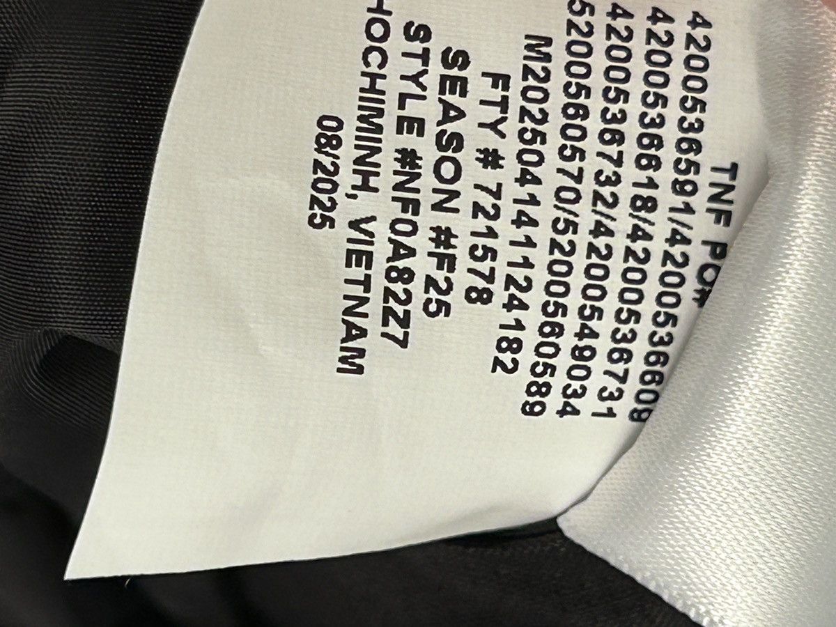 SKIMS × The North Face THE NORTH FACE X SKIMS W SEAM TAPE PANT Sk Onyx small New Size 27" / US 4 / IT 40 - 6 Thumbnail