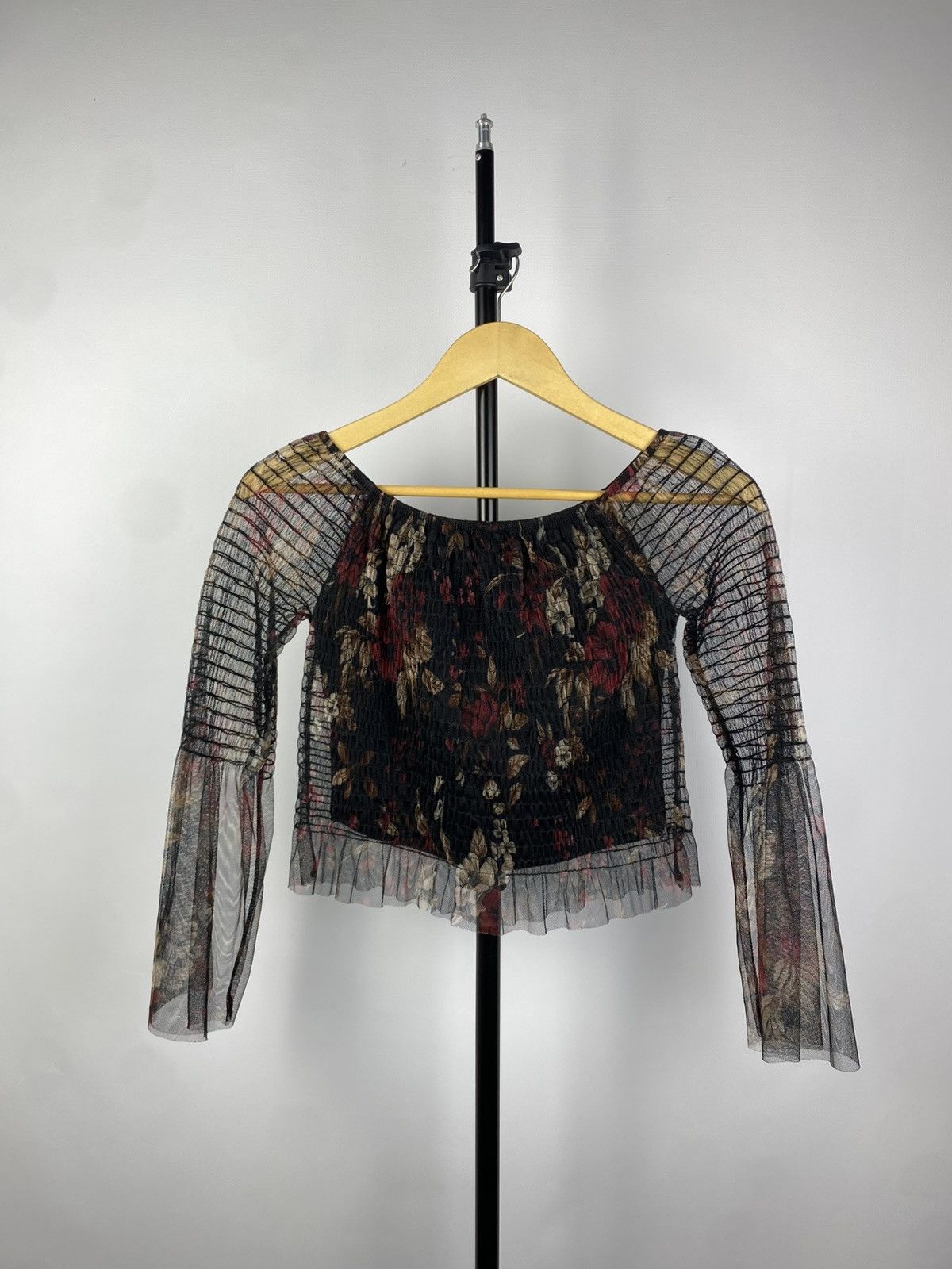 20471120 × Japanese Brand × Vintage Save The Queen Jean Paul Gaultier Style Roses Mesh Blouses Size S / US 4 / IT 40 - 1 Thumbnail