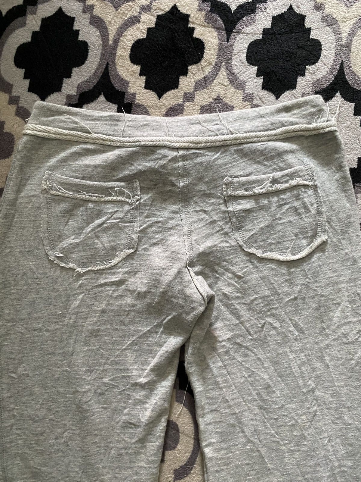 Abercrombie & Fitch Abercrombie distressed flared sweatpants lgb style Size US 28 / EU 44 - 6 Thumbnail