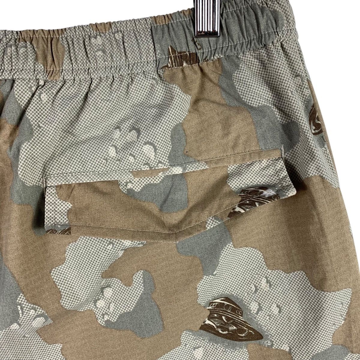 GU × Japanese Brand × Undercover GU X UNDERCOVER Camo full print cargo pants Size US 34 / EU 50 - 19 Thumbnail