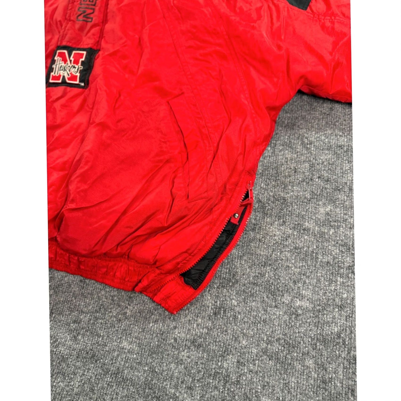 Starter VINTAGE Starter Nebraska Cornhuskers Jacket Mens 2XL Red Hooded Puffer Half Zip Size US XXL / EU 58 / 5 - 3 Thumbnail