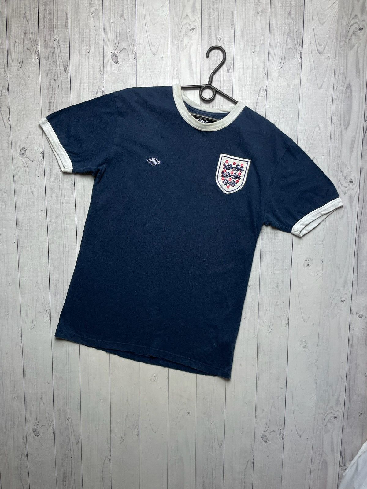 Umbro × Vintage Vintage Umbro England soccer jersey size L logo retro Size US L / EU 52-54 / 3 - 1 Thumbnail