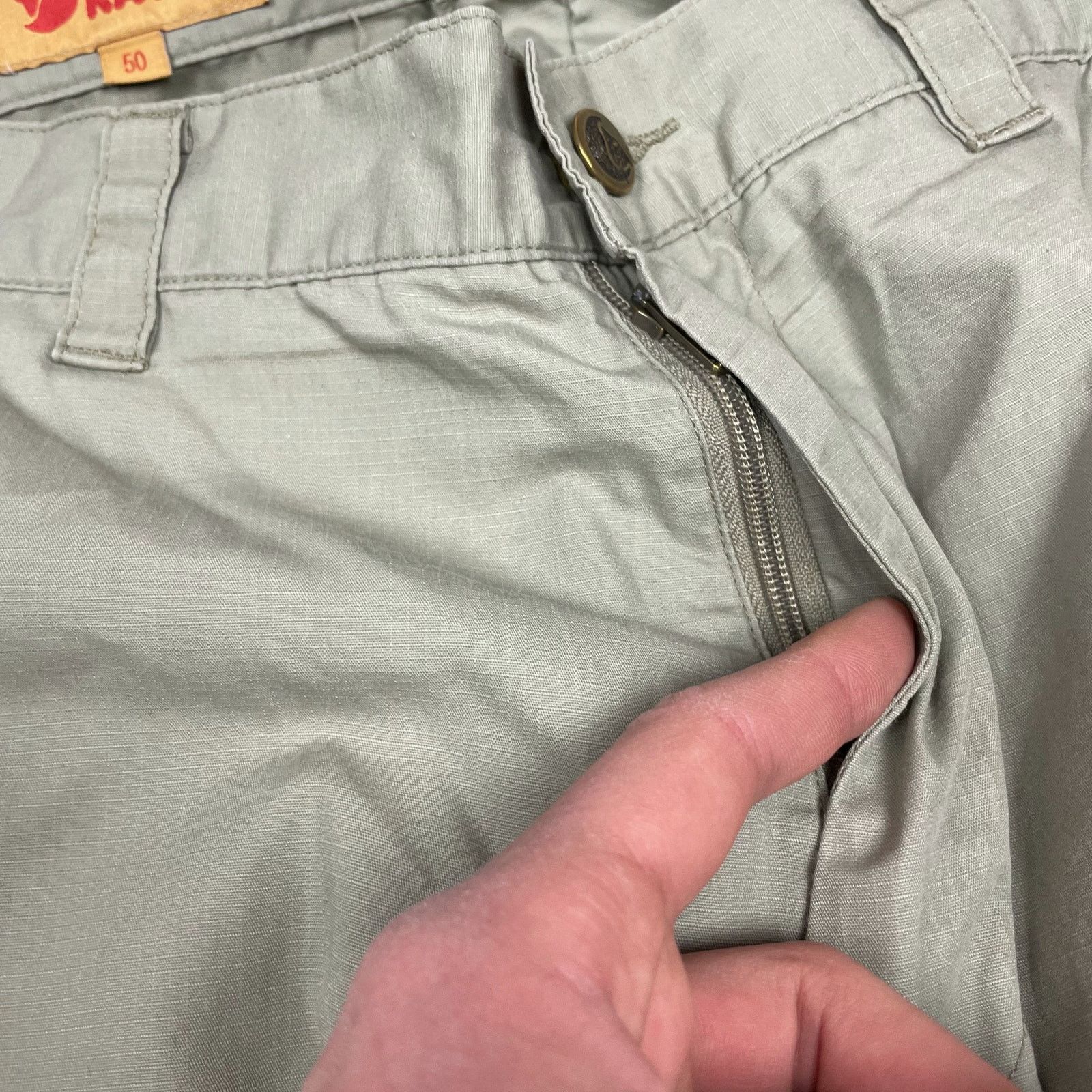 Fjallraven Fjallraven G 1000 Men's beige Ruaha Zip Off Cargo Trouser 50 Size US 30 / EU 46 - 10 Thumbnail