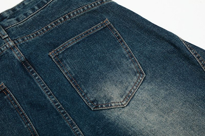Vintage American-style men's loose straight leg casual ripped jeans Size US 32 / EU 48 - 5 Thumbnail