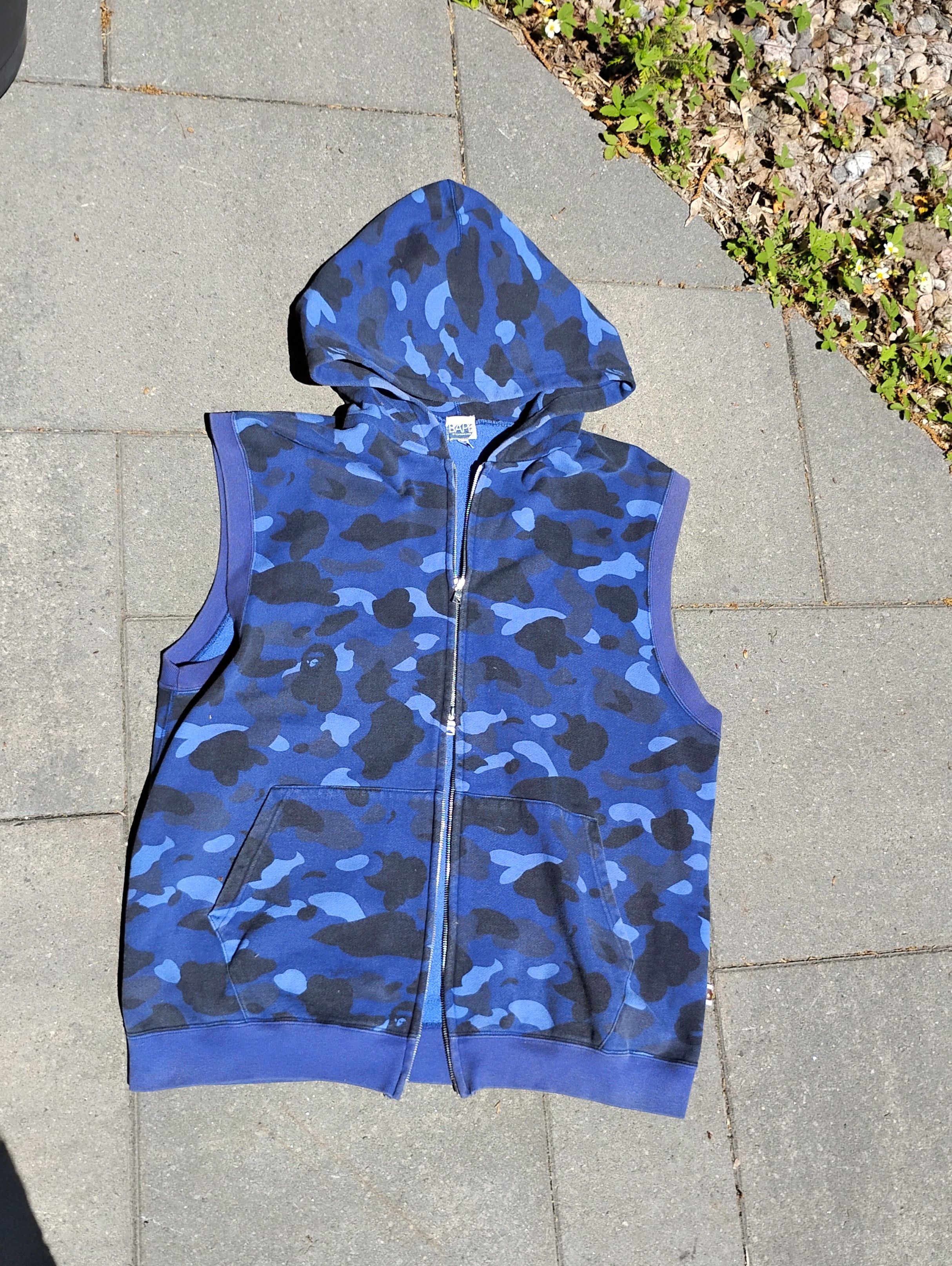 Bape 2006 BAPE sleeveless hoodie blue camo Size US L / EU 52-54 / 3 - 1 Thumbnail