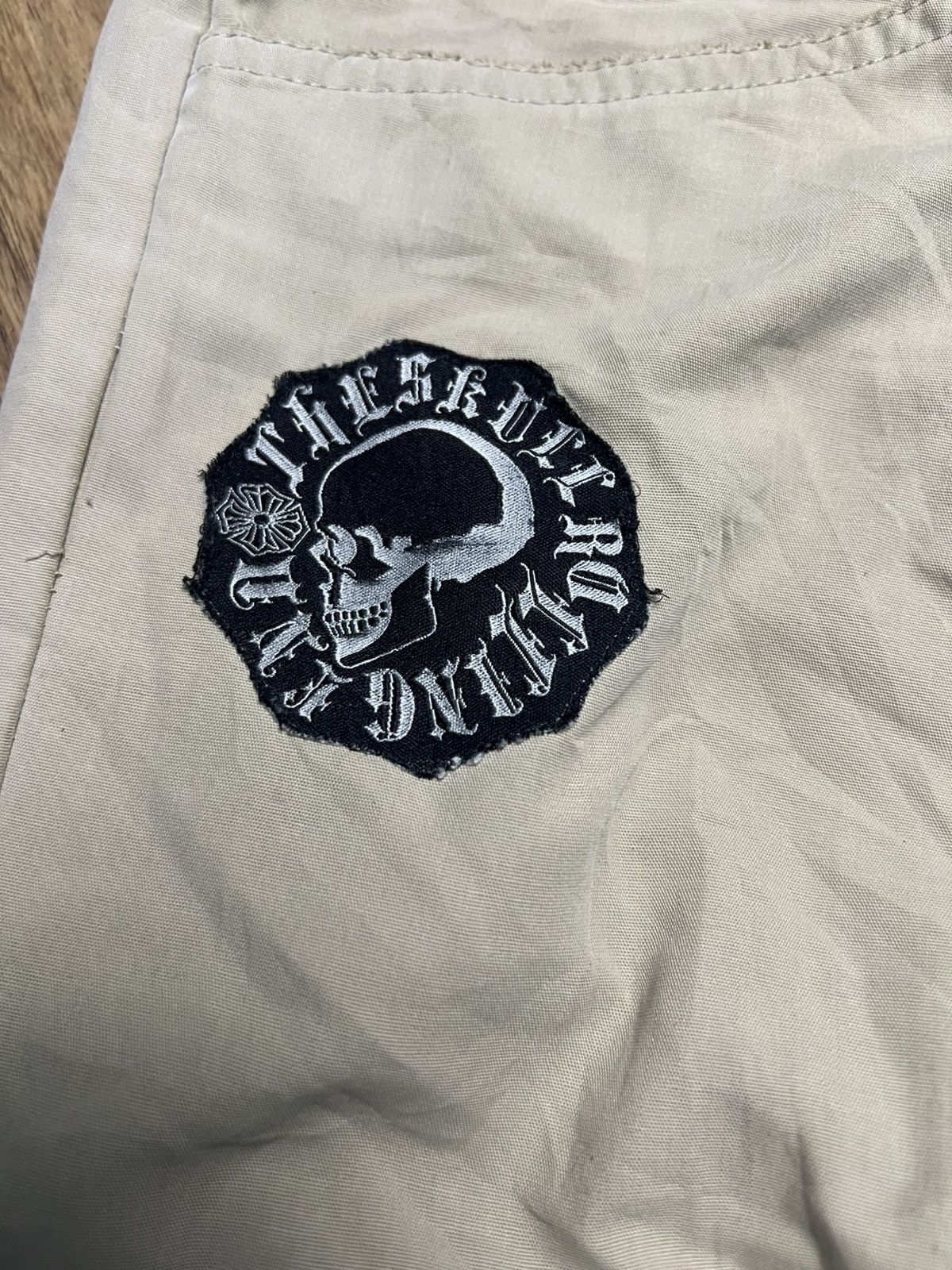 If Six Was Nine Khaki Baggy Cargo Pants with Gothic Print & Skull Patch (40) Size US 27 - 5 Thumbnail
