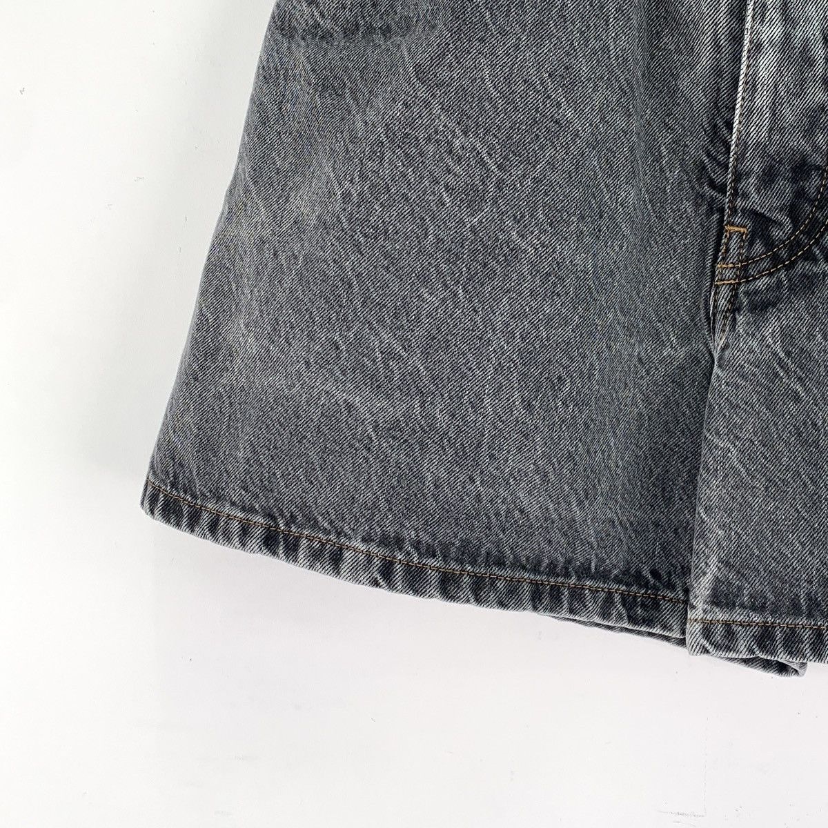 Miu Miu Miu Miu Black-Grey Logo Printed Cotton Casual Shorts K26WX Size 24" / US 00 / IT 34 - 4 Thumbnail