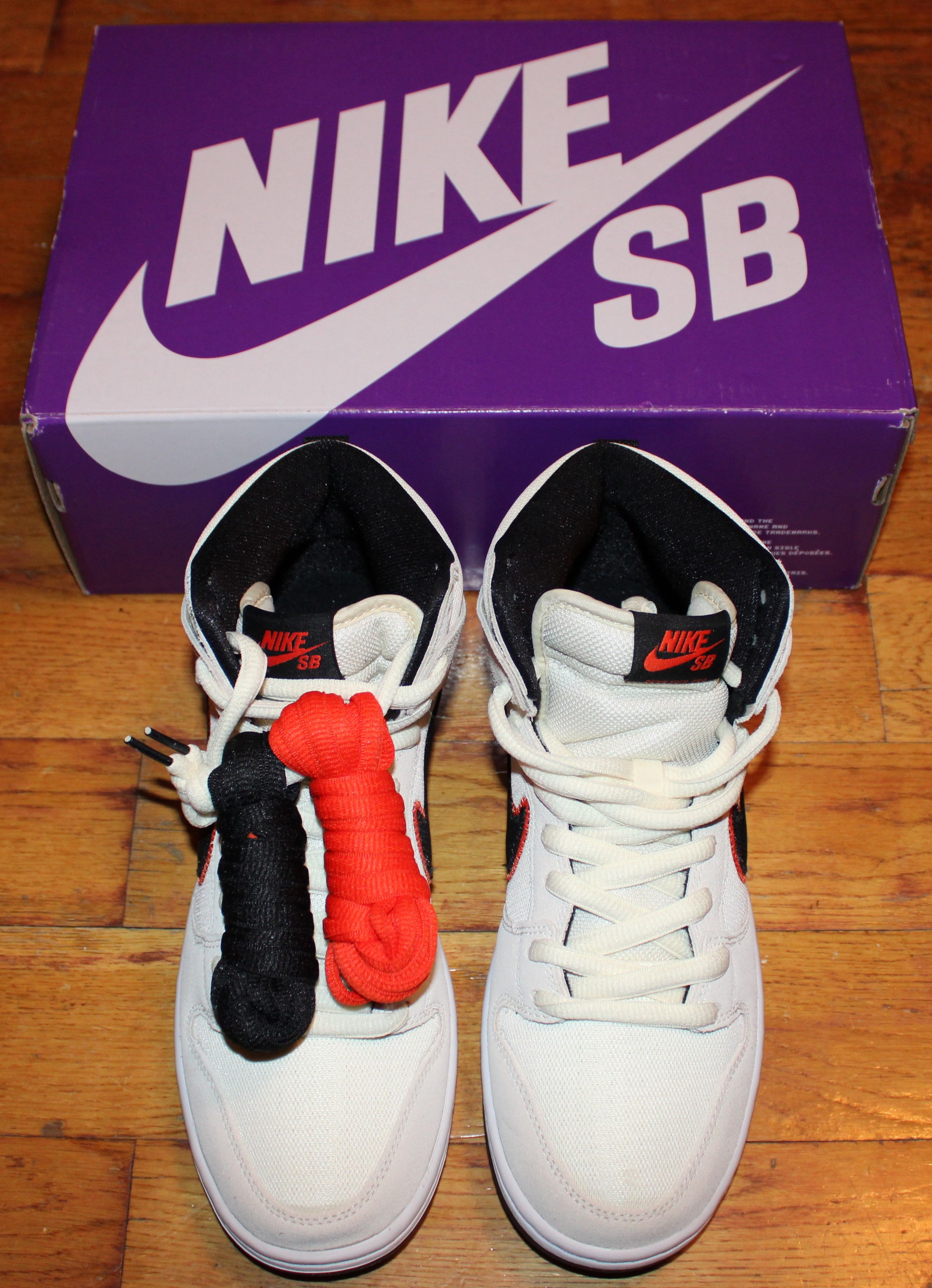 image of Nike Bnib 2022 Sb Dunk "san Francisco Giants" Shoes in Coconut Milk/Black/Team Orange (Size 8.5)