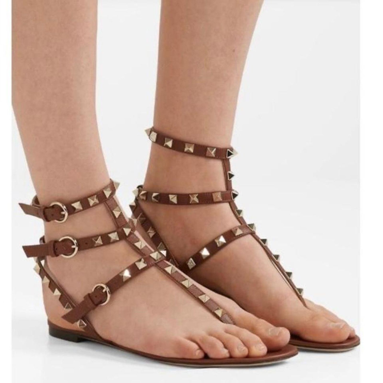 Valentino Valentino Garavani Rockstud gladiator leather thong sandals Size US 6 / IT 36 - 2 Thumbnail