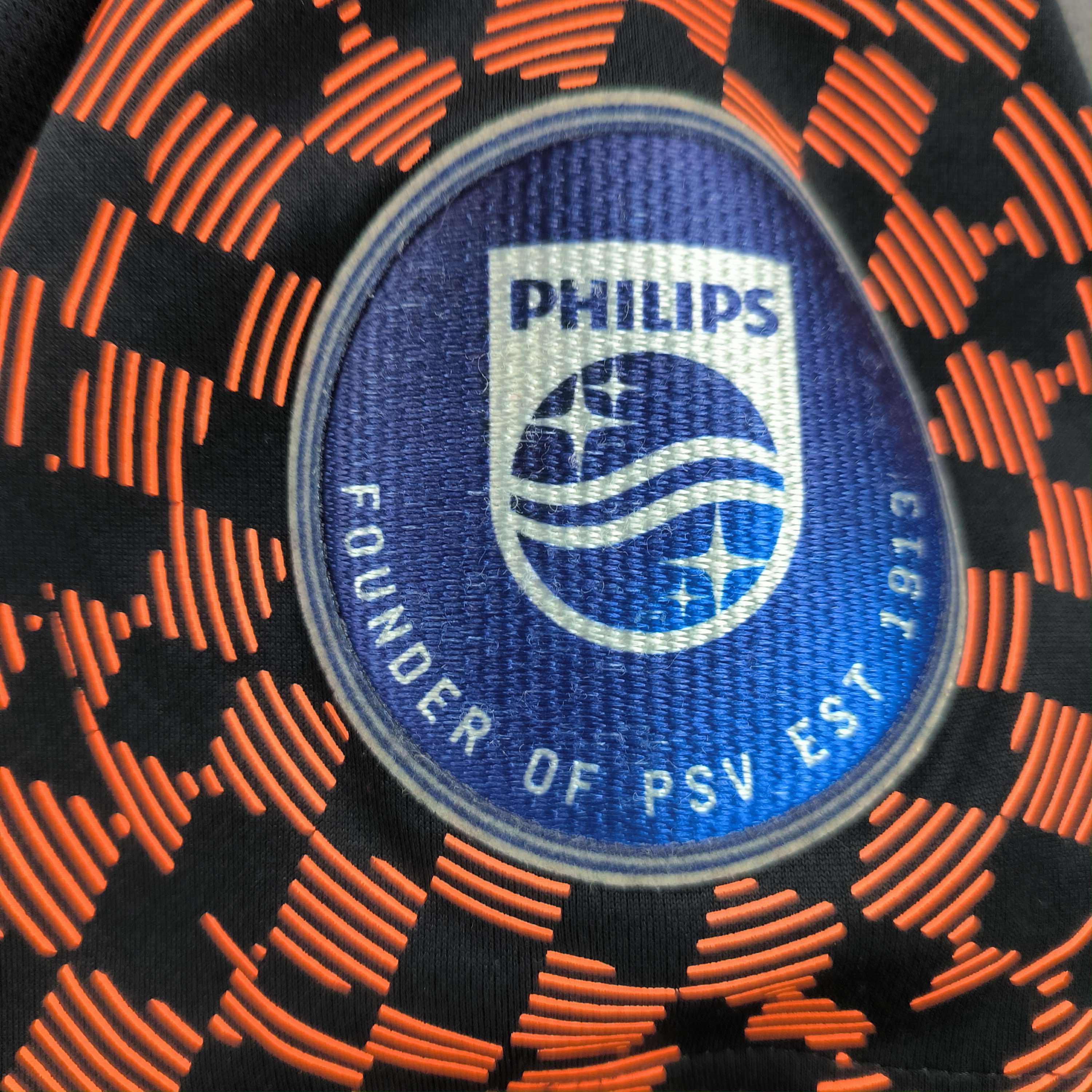 Umbro PSV Eindhoven 2019-20 Umbro away football jersey size L Size US L / EU 52-54 / 3 - 5 Thumbnail
