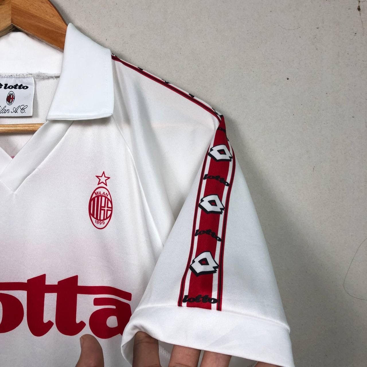 Lotto Sport Vintage 1993-94 AC Milan FIFA Football Kit Training Jersey Size US M / EU 48-50 / 2 - 6 Thumbnail