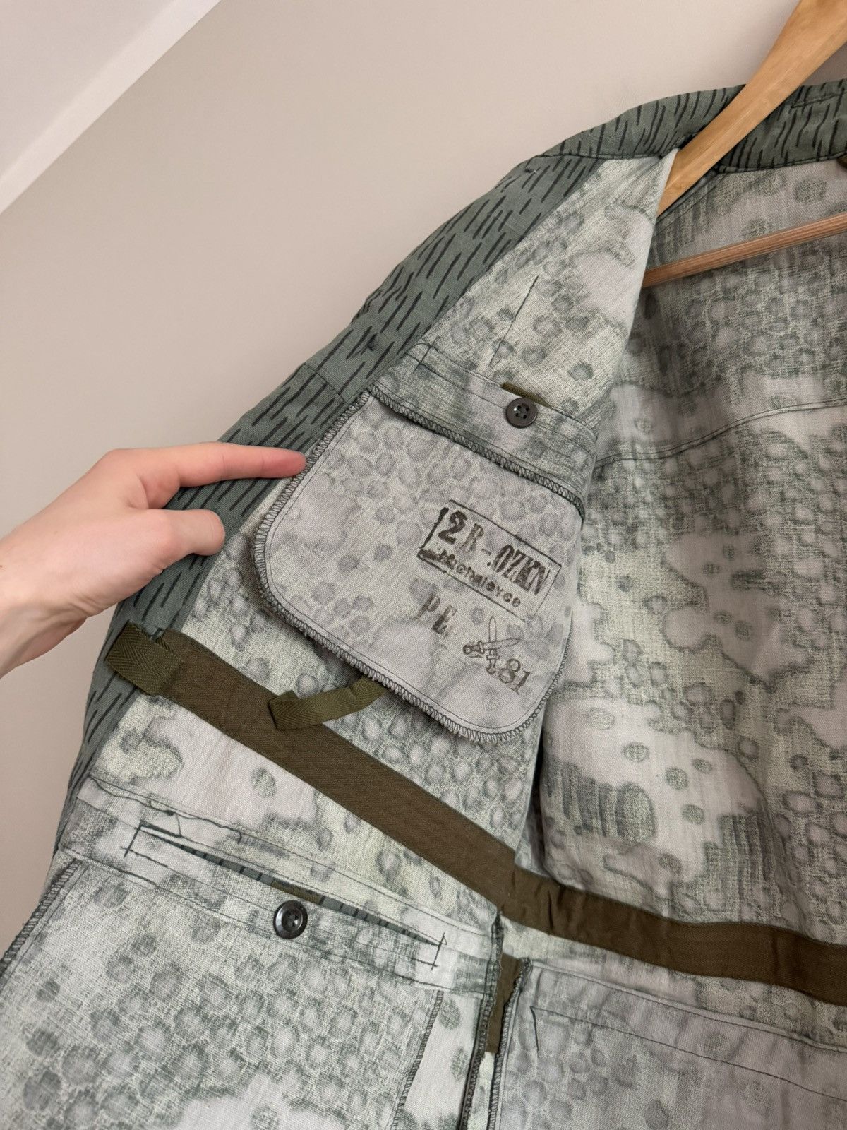 Vintage Vintage Military Rain Camo Field Jacket Size US L / EU 52-54 / 3 - 8 Thumbnail