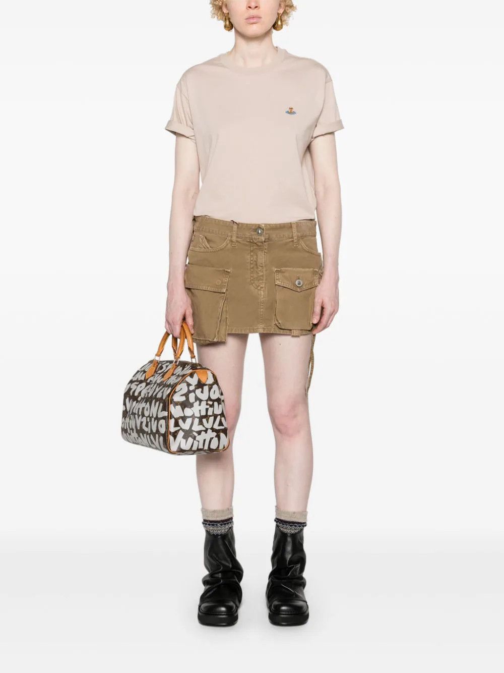 Vivienne Westwood o1s22i1n0924 Orb Logo Classic T-Shirt in Beige Size L / US 10 / IT 46 - 2 Thumbnail
