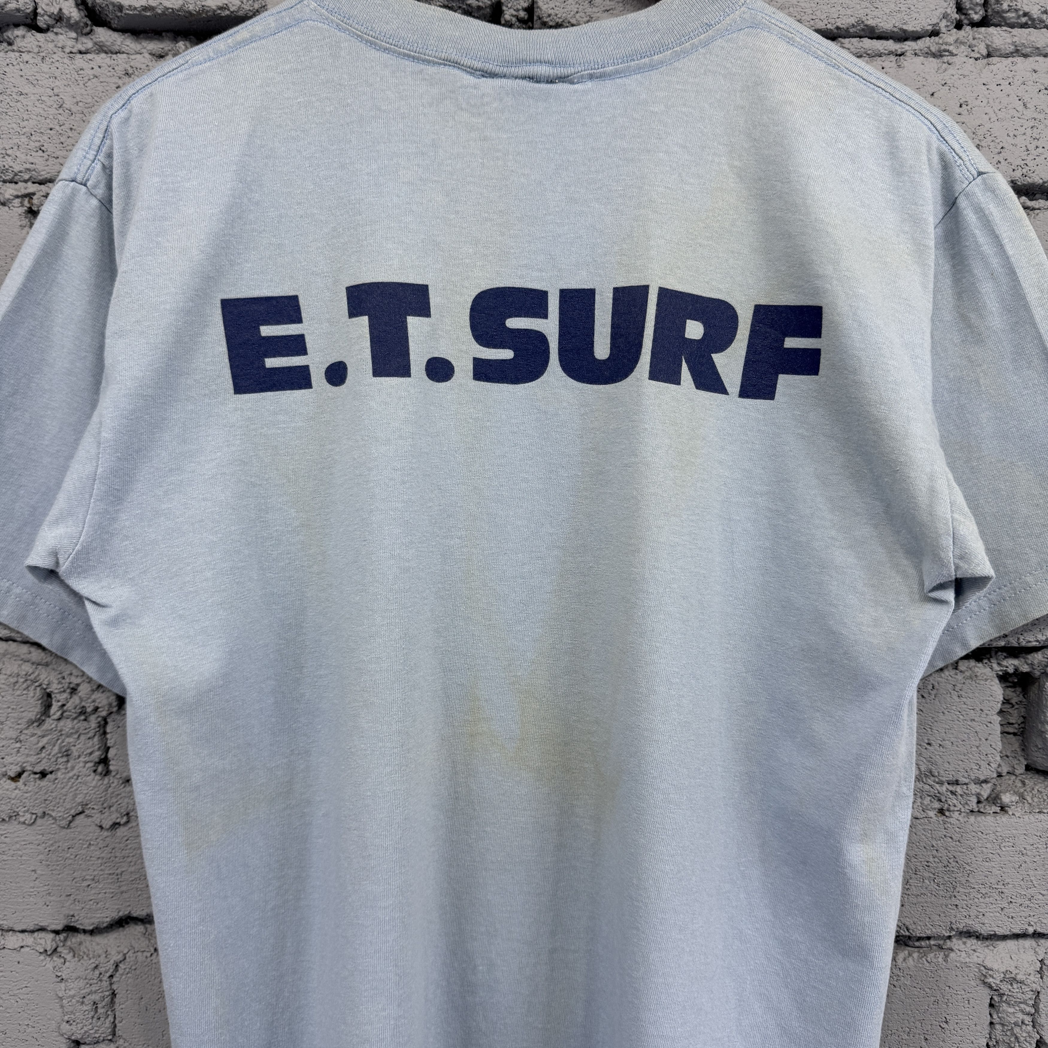 Vintage Vintage Light Blue E.T. Surf Graphic Sunfaded Tshirt Size US M / EU 48-50 / 2 - 9 Thumbnail