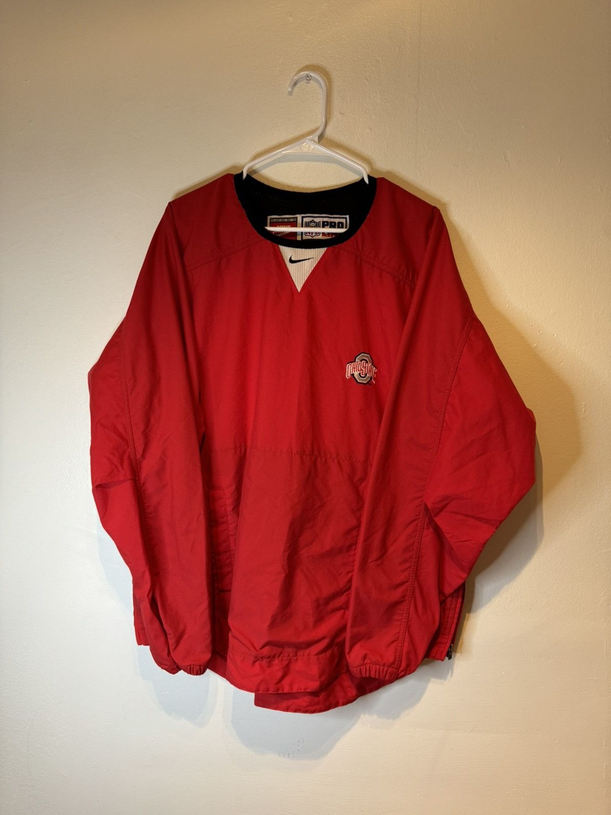 Nike VTG Ohio State Buckeyes Jacket Mens L Red Nike OSU Pullover Size US L / EU 52-54 / 3 - 1 Thumbnail