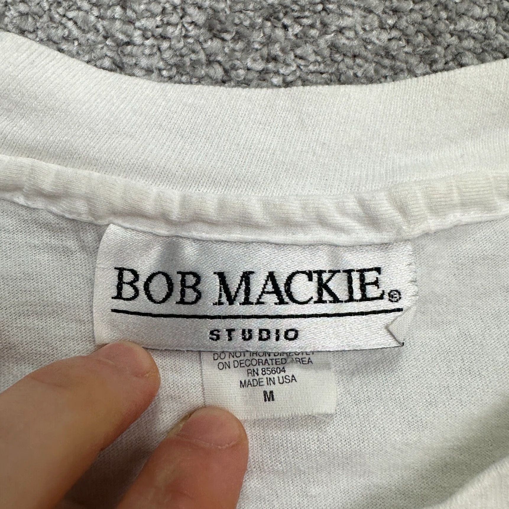 Bob Mackie Bob Mackie T-Shirt Womens Medium White Crew Neck Short Sleeve Beaded Embroidered Size M / US 6-8 / IT 42-44 - 7 Thumbnail