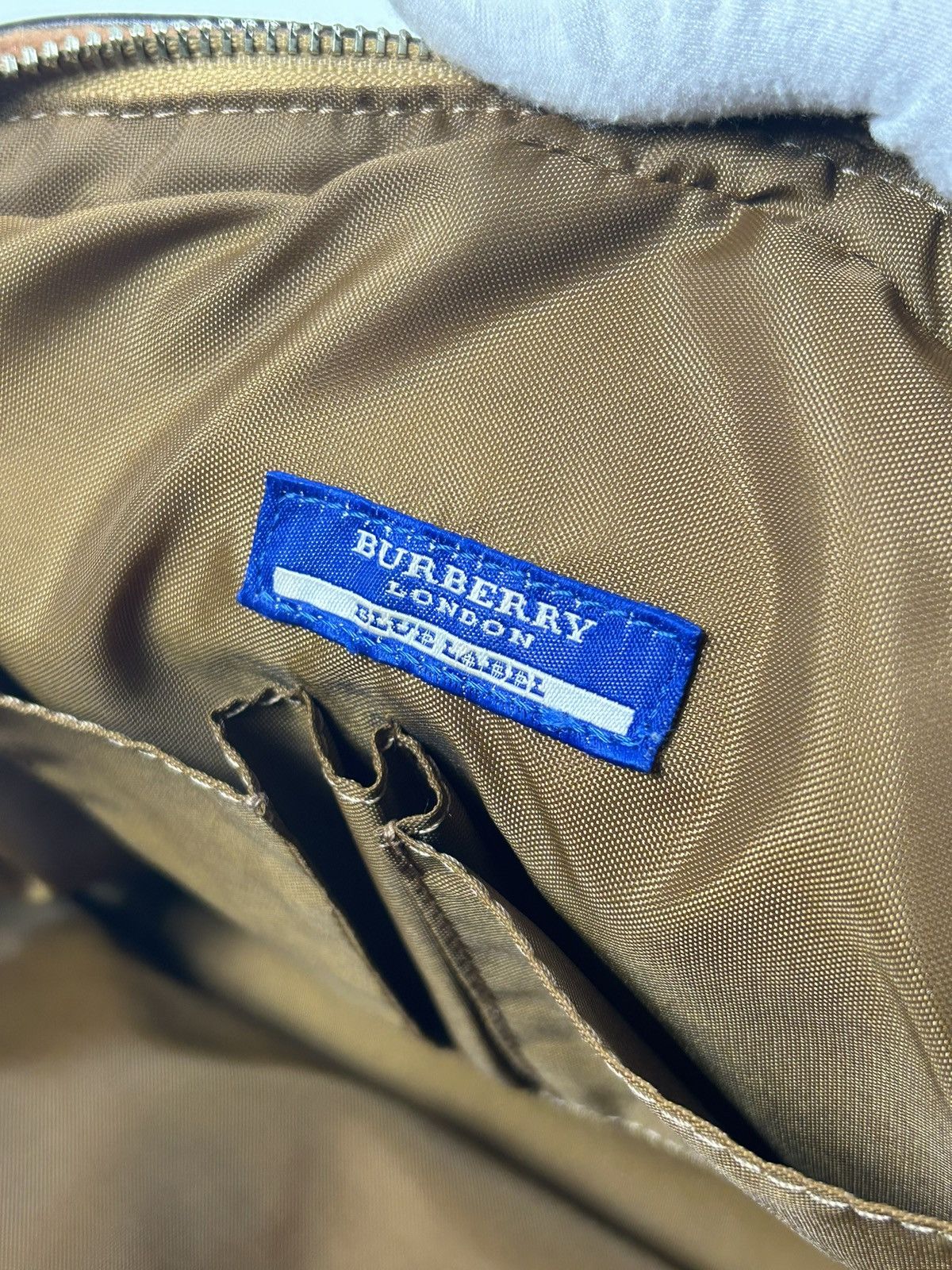 Burberry Burberry Blue Label Hand Bag Size ONE SIZE - 7 Thumbnail
