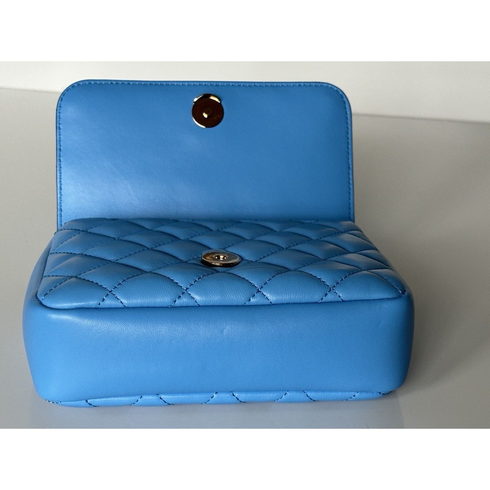 Versace Versace Quilted Leather Blue Small Shoulder Bag DBFI163S Size ONE SIZE - 14 Thumbnail