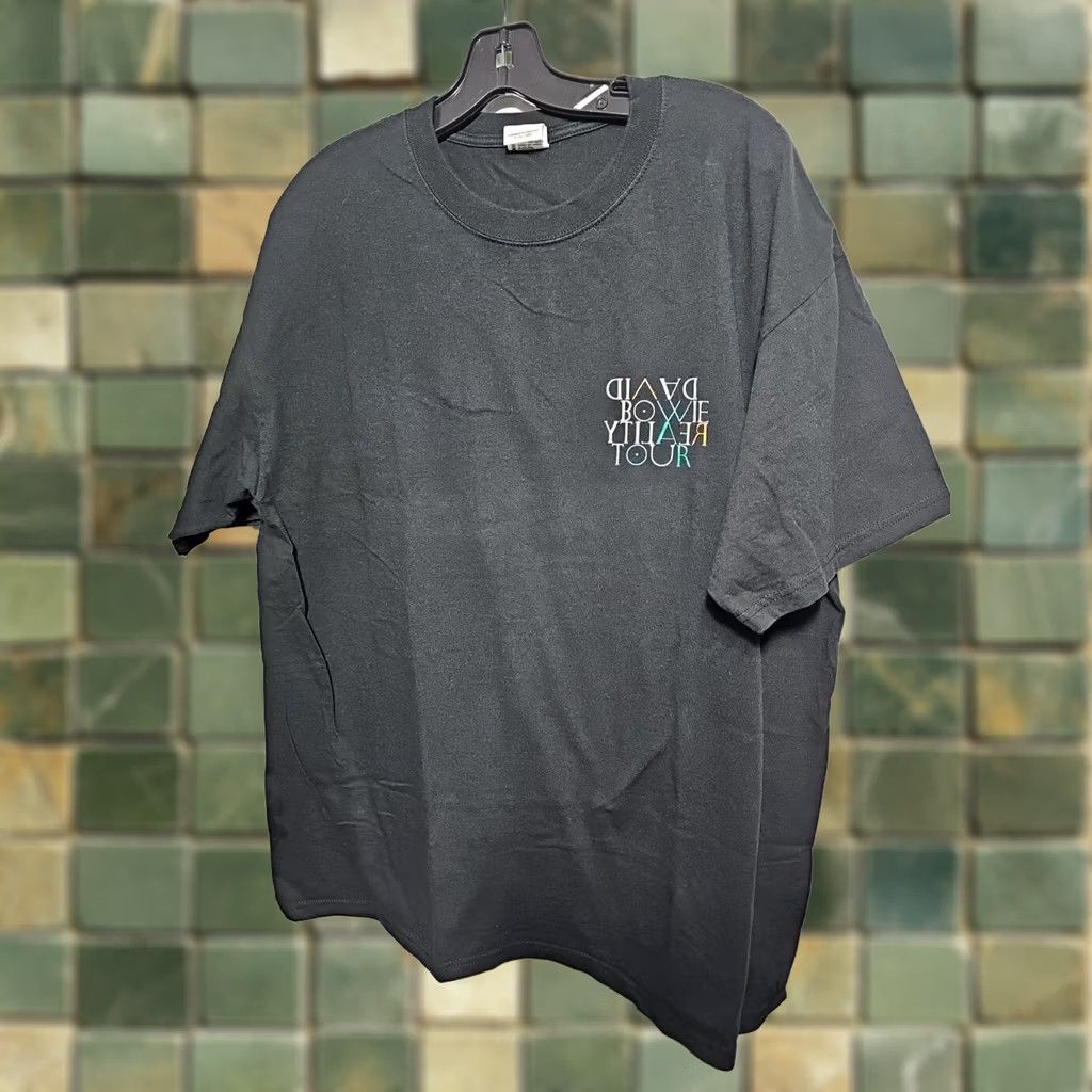 Vintage VINTAGE Rare David Bowie Band Reality Tour Local Crew Shirt XL Men Blue T-Shirt Band Size US XL / EU 56 / 4 - 1 Thumbnail