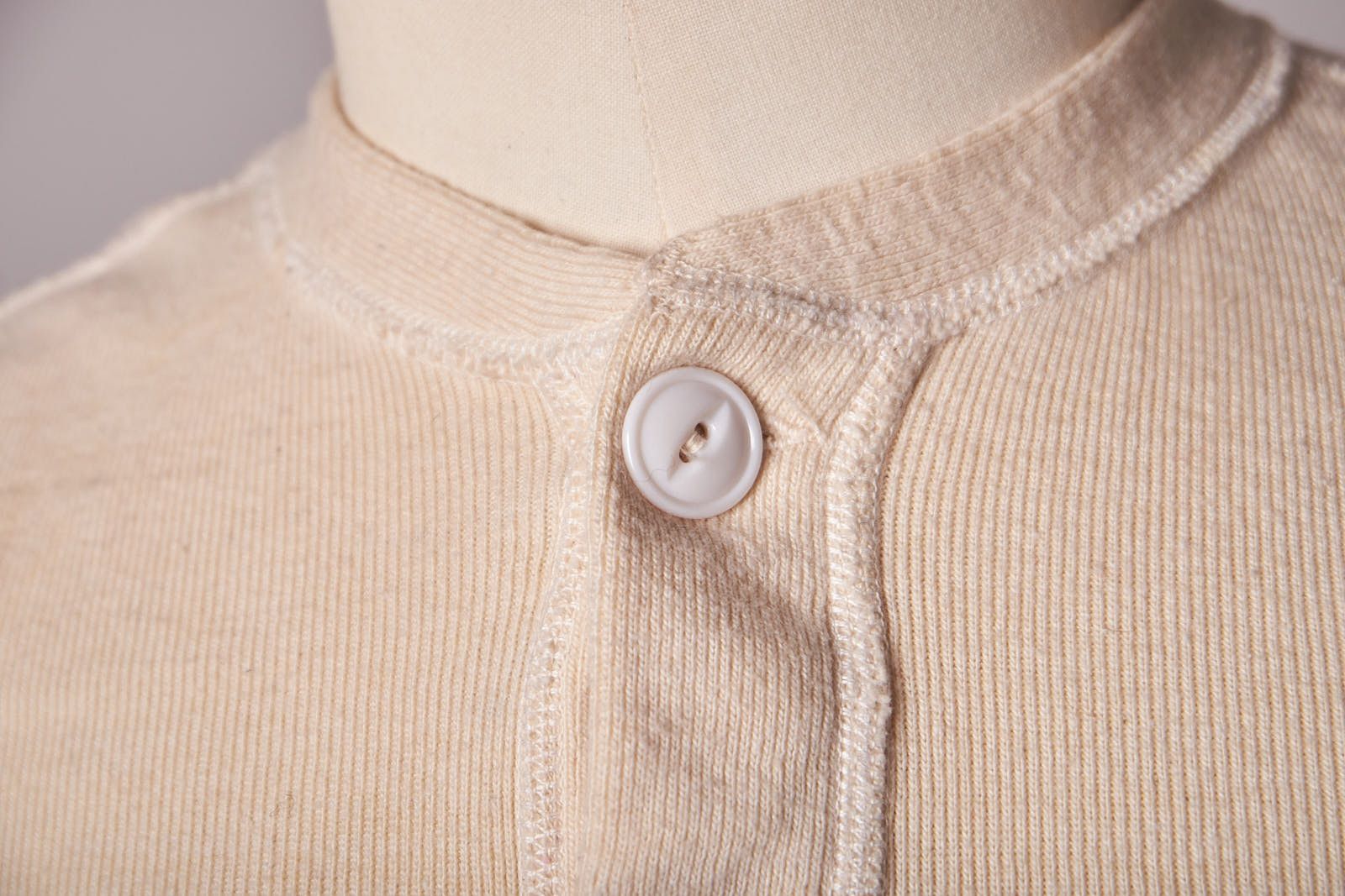 Vintage 1950s US Military Henley Thermal Undershirt Long Sleeved Size US S / EU 44-46 / 1 - 6 Thumbnail