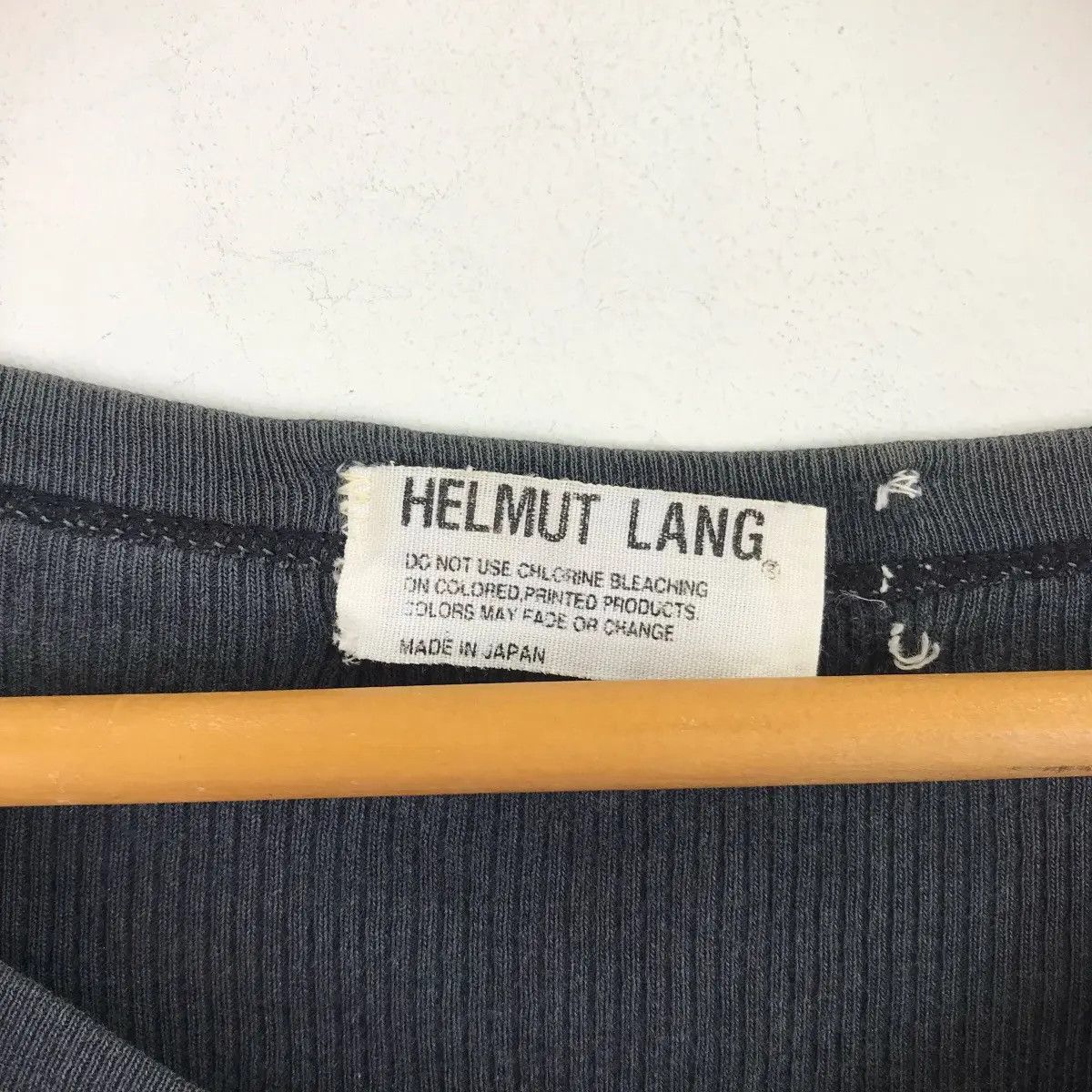 Helmut Lang Vintage 90’ HELMUT LANG Minimalist Design V Neck Tee Shirt Size US XS / EU 42 / 0 - 4 Thumbnail