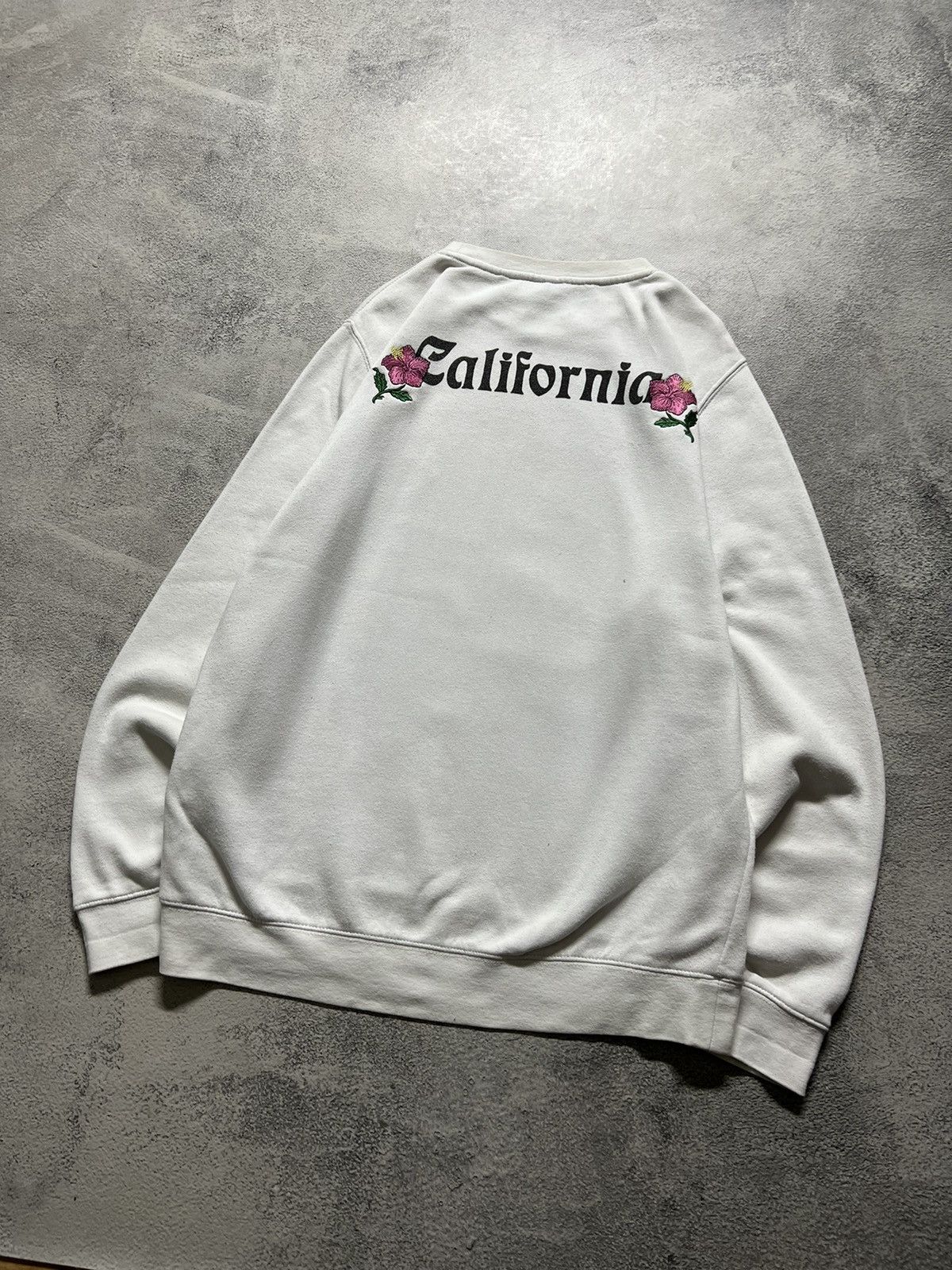 Stussy Vintage Y2k Stussy 🌸 California White 🤍 USA Sweatshirt 00’s Size US M / EU 48-50 / 2 - 8 Thumbnail