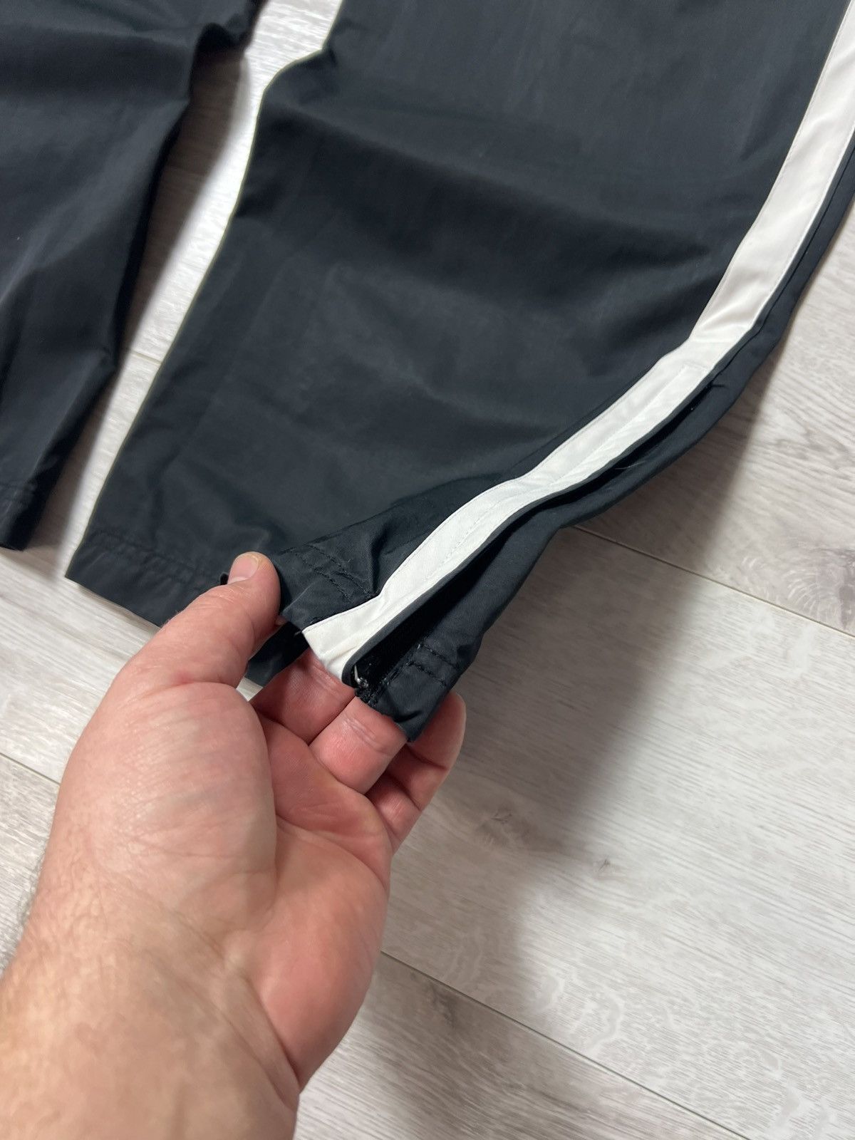 Nike Vintage Nike Athletic Nylon Track Pants Women’s Sweatpants Size 26" / US 2 / IT 38 - 10 Thumbnail