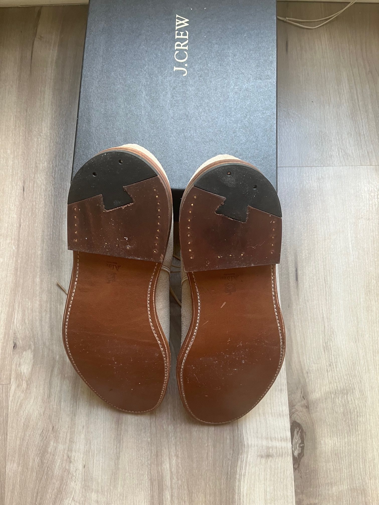 Alden × J.Crew Alden X J. Crew Sand Suede Plain Toe Bluchers Size US 11.5 / EU 44-45 - 4 Thumbnail